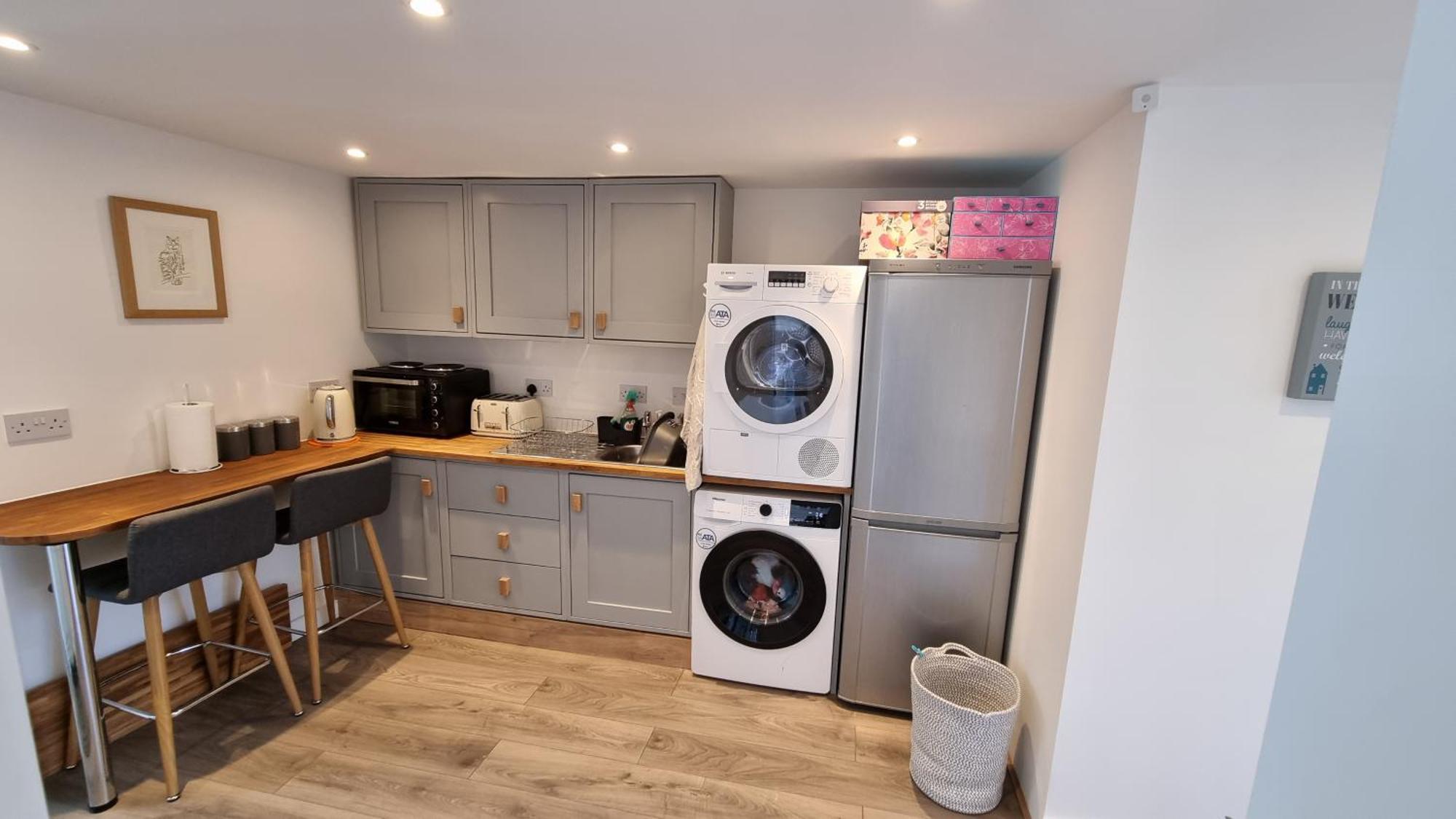 시팅본 Self-Contained Annex, With Parking. 아파트 외부 사진